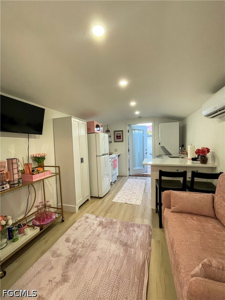 4 Bed Pool Home for Sale in Granada Terrace, photo 37