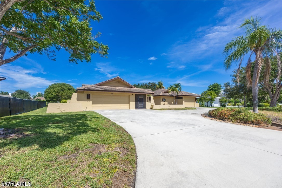 3 Bed Pool Home for Sale in Park Shore, photo 37