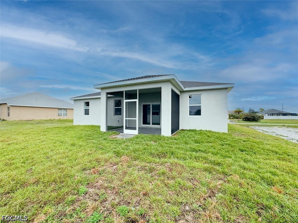 3 Bed SingleFamilyResidence for Sale in Cape Coral, photo 37