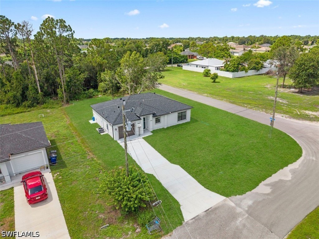 3 Bed SingleFamilyResidence for Sale in Lehigh Acres, photo 37