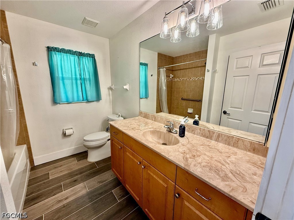 3 Bed Pool Home for Sale in Lehigh Acres, photo 37