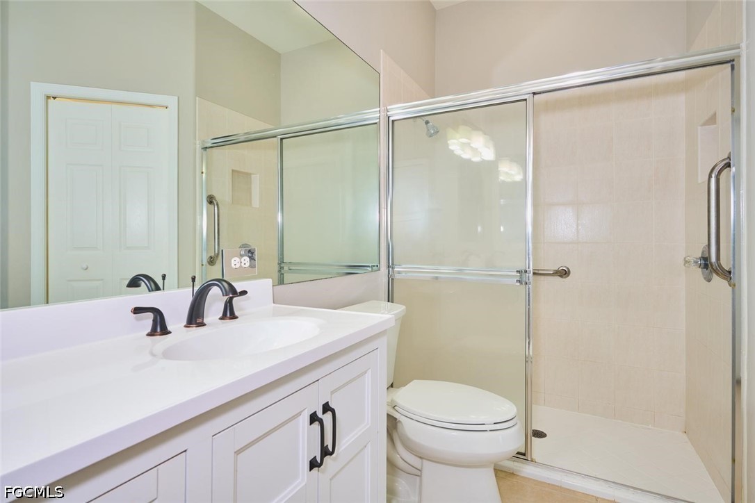 2 Bed Waterfront Home for Sale in Fort Myers, photo 37