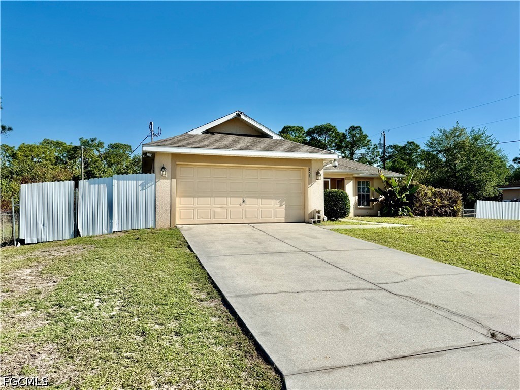 3 Bed SingleFamilyResidence for Sale in Lehigh Acres, photo 37