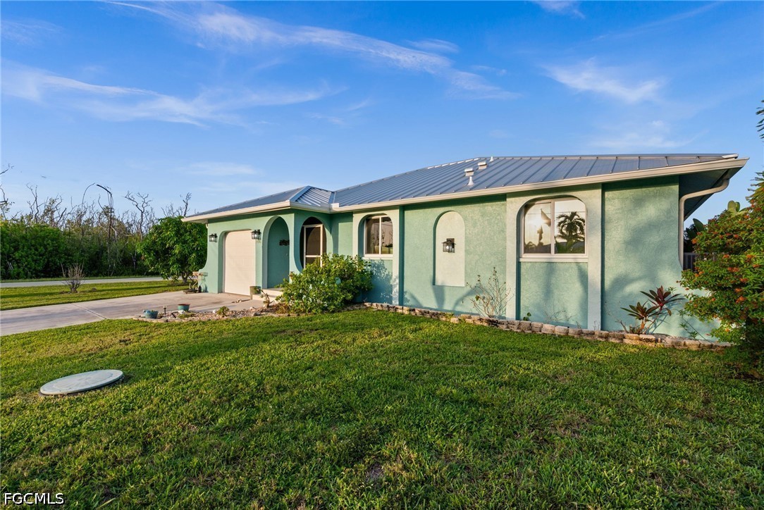 3 Bed Waterfront Home for Sale in St James City, photo 37