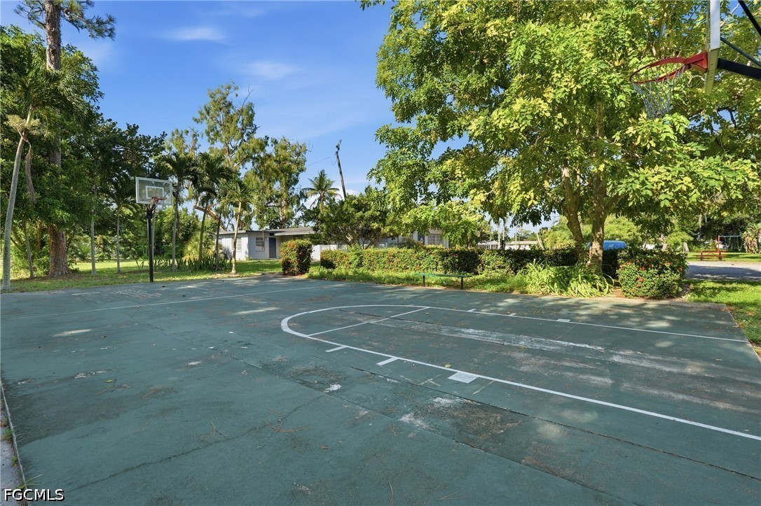 2 Bed Pool Home for Sale in Fort Myers Villas, photo 37