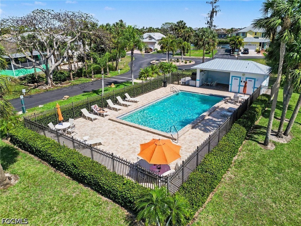 2 Bed Waterfront Home for Sale in Fort Myers, photo 37