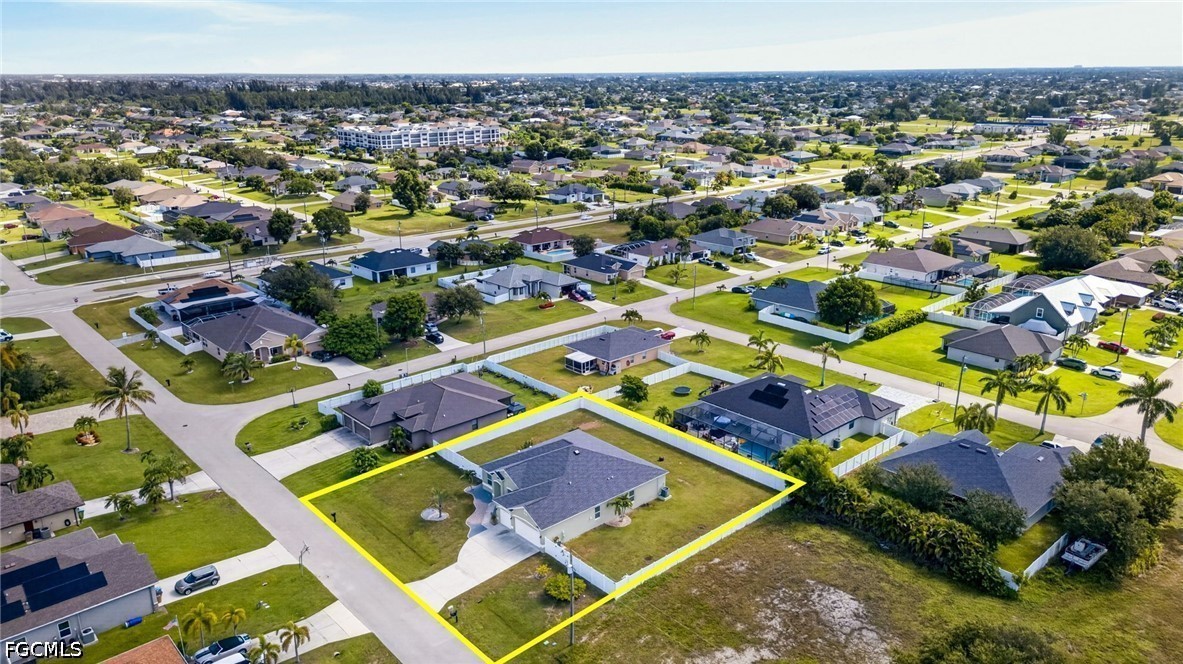 4 Bed SingleFamilyResidence for Sale in Cape Coral, photo 37
