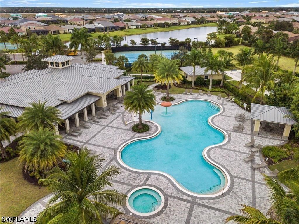 2 Bed Waterfront Home for Sale in Naples, photo 37
