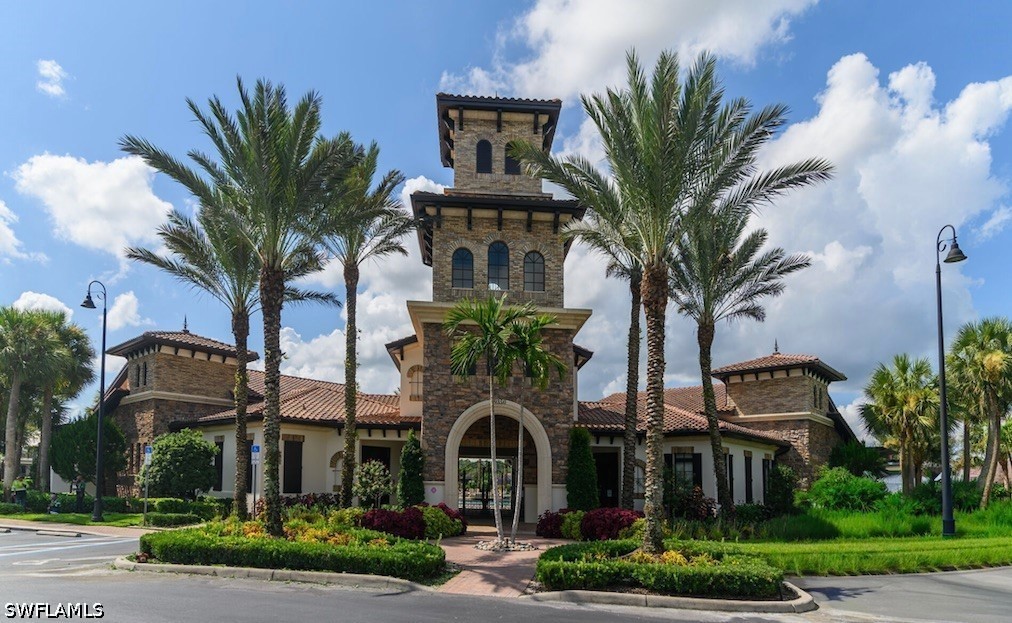 4 Bed SingleFamilyResidence for Sale in Naples, photo 37