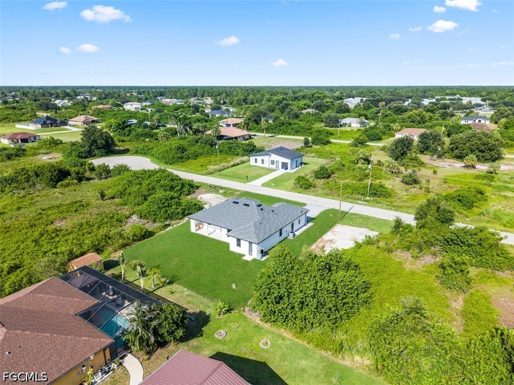 3 Bed SingleFamilyResidence for Sale in Lehigh Acres, photo 37