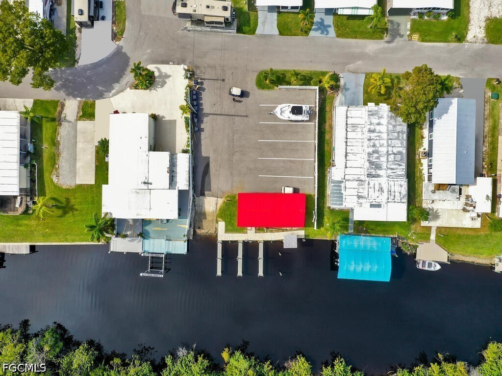 2 Bed Waterfront Home for Sale in Fort Myers, photo 37