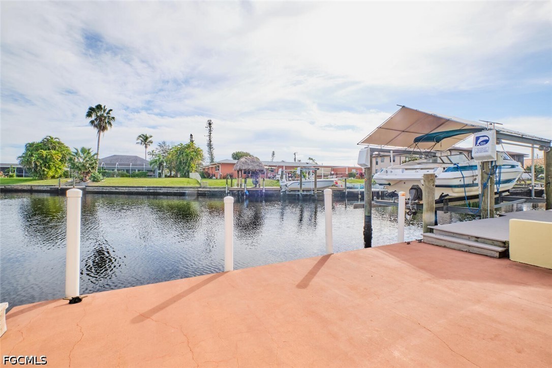 2 Bed Waterfront Home for Sale in Cape Coral, photo 37