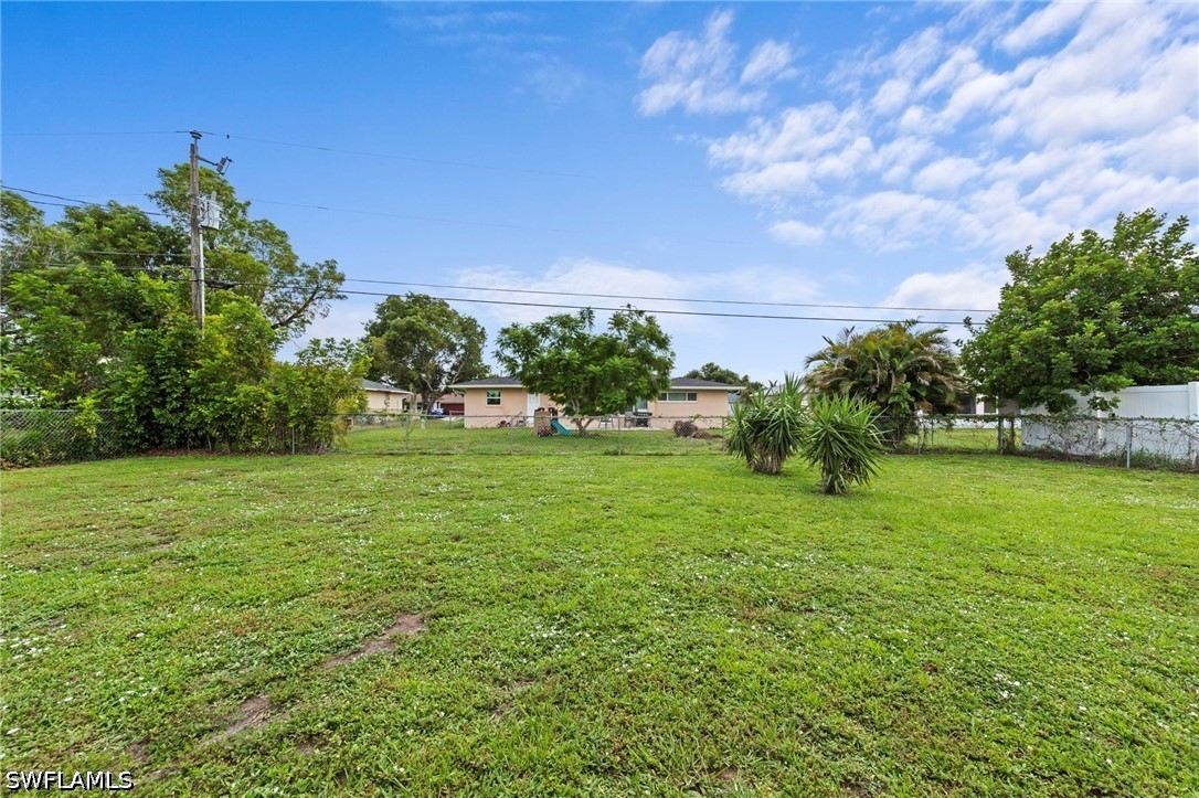 3 Bed SingleFamilyResidence for Sale in Cape Coral, photo 37