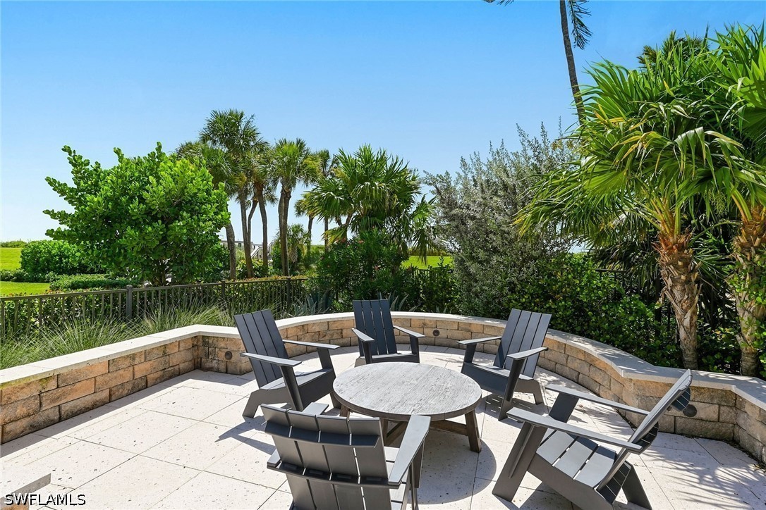 2 Bed Waterfront Home for Sale in Naples, photo 37