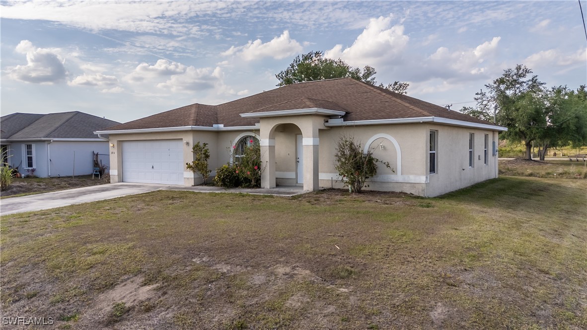 4 Bed SingleFamilyResidence for Sale in Lehigh Acres, FL — photo 38