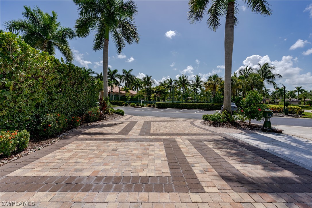 Waterfront Home for Sale in Naples, photo 38