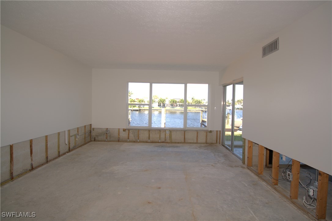 2 Bed Waterfront Home for Sale in Cape Coral, FL, $175,000 — photo 38
