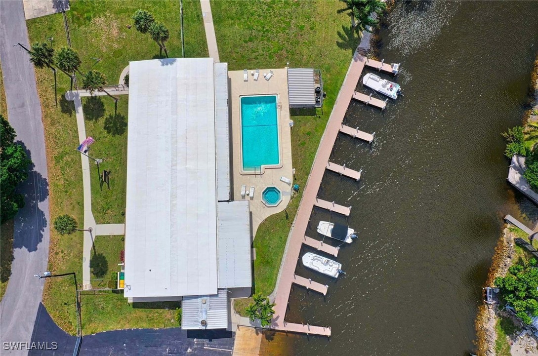 2 Bed ManufacturedHome for Sale in Naples, FL, $295,000 — photo 38
