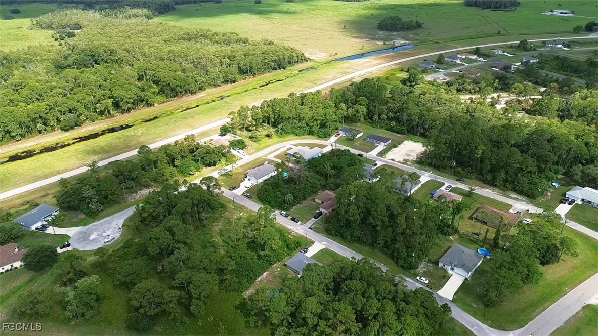 3 Bed SingleFamilyResidence for Sale in Port Labelle, FL — photo 38