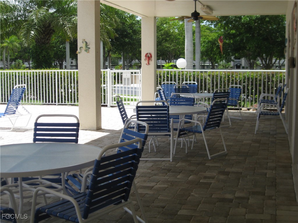 1 Bed Waterfront Home for Sale in Fort Myers, photo 38