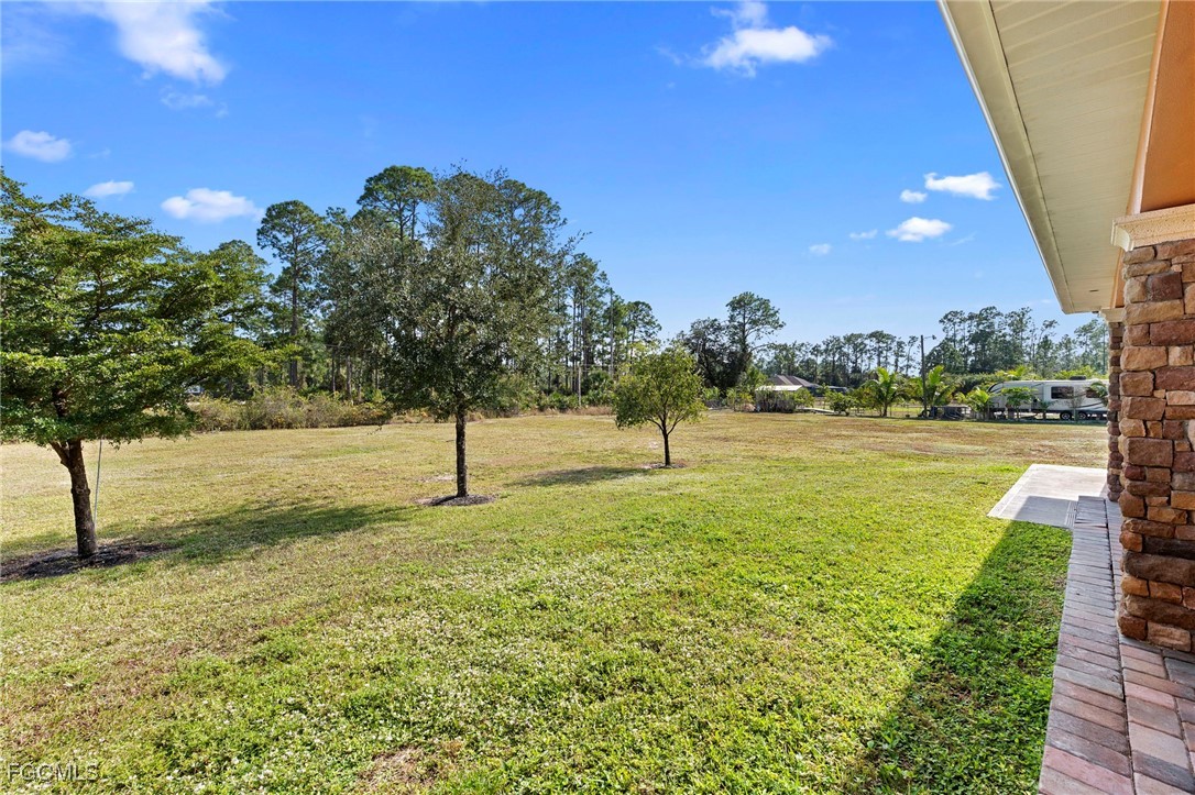 3 Bed SingleFamilyResidence for Sale in Lehigh Acres, photo 38