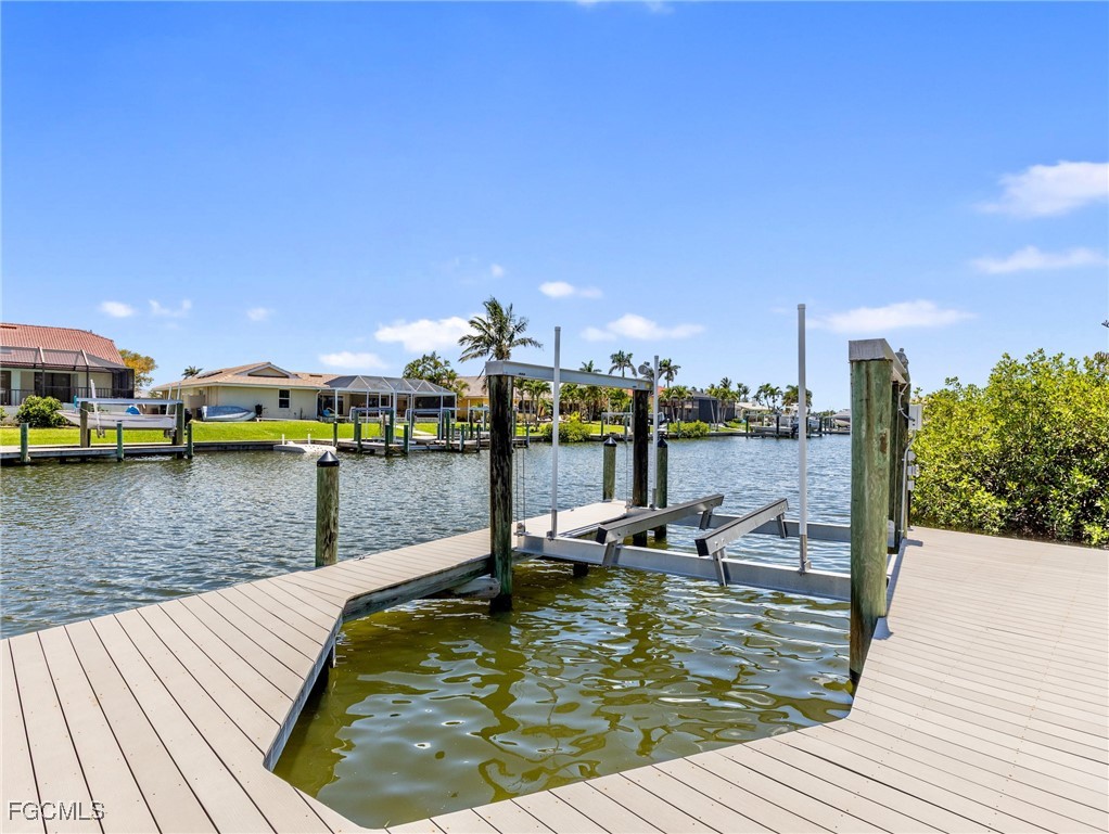 3 Bed Pool Home for Sale in Palm Acres, photo 38