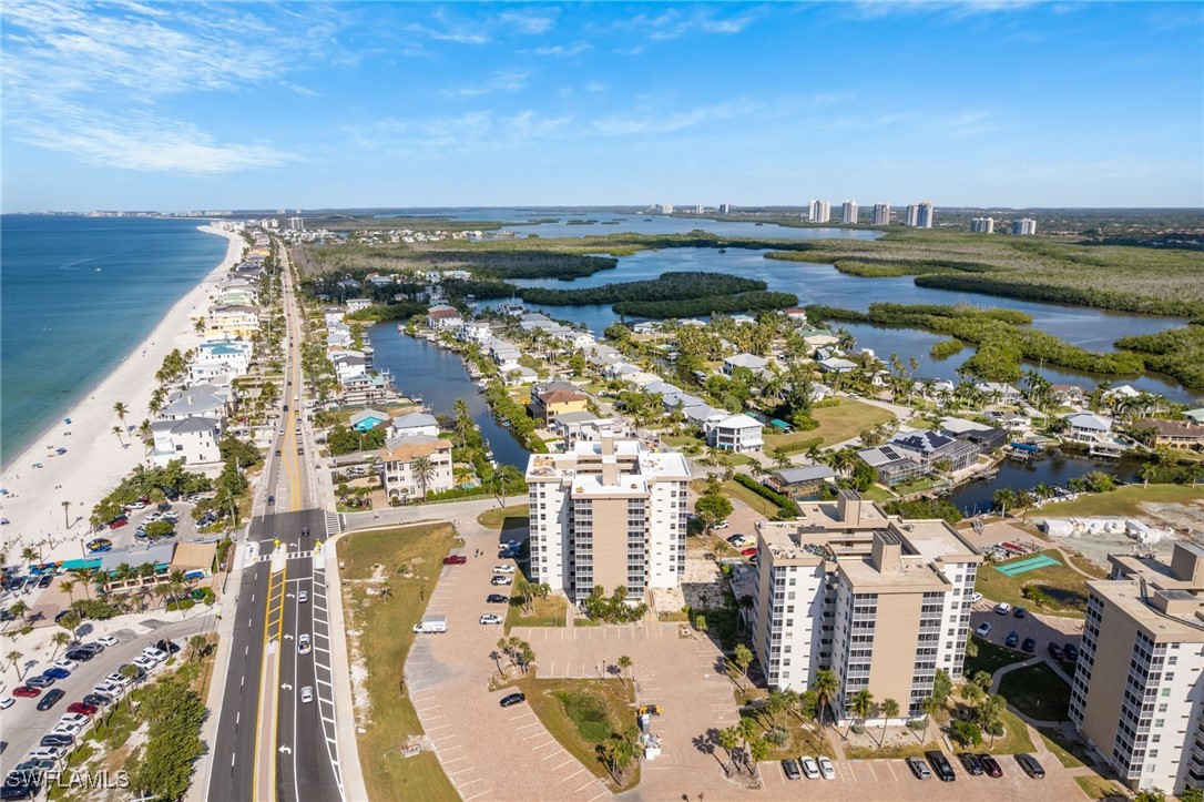1 Bed Waterfront Home for Sale in Bonita Beach, photo 38