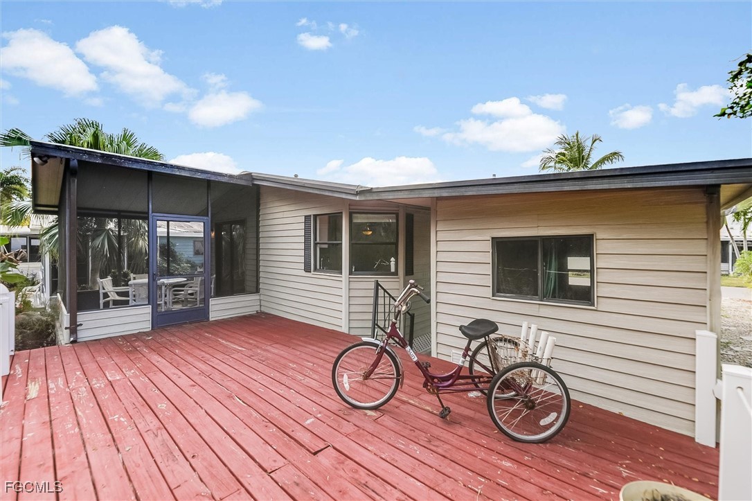 2 Bed Waterfront Home for Sale in Pine Island Cove, photo 38