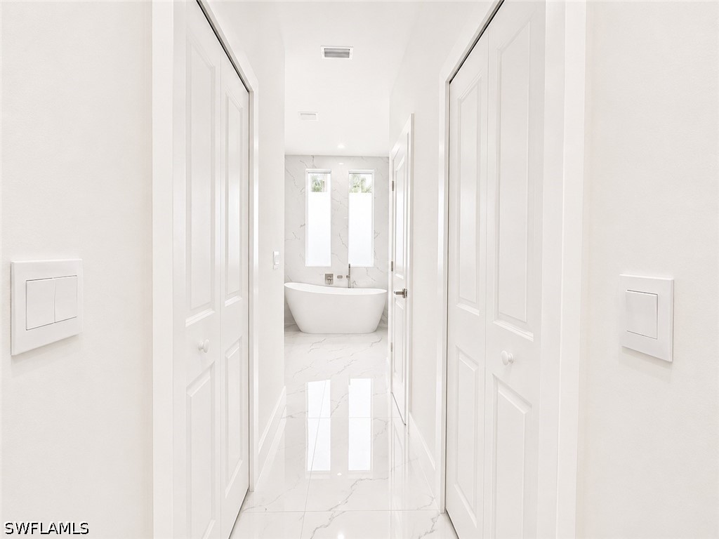 4 Bed SingleFamilyResidence for Sale in Lehigh Acres, photo 38