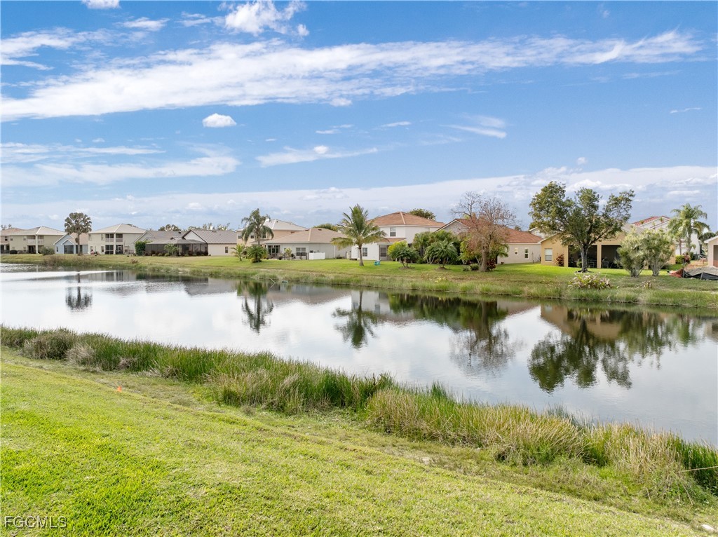 5 Bed Pool Home for Sale in Heatherwood Lakes, photo 38