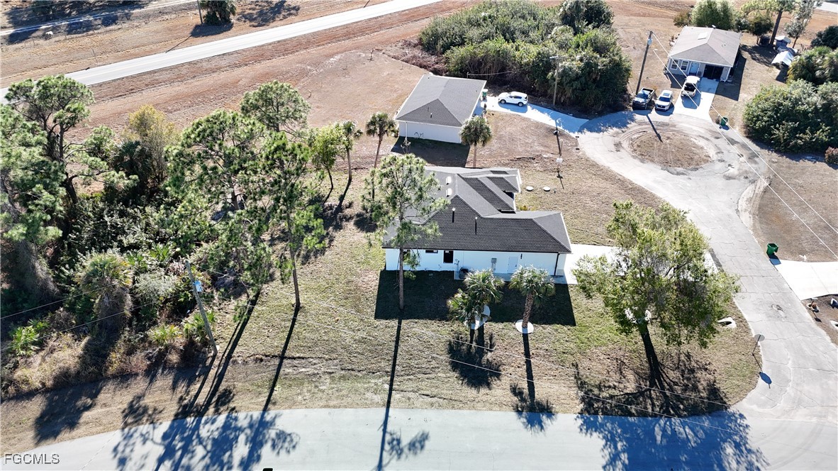 3 Bed SingleFamilyResidence for Sale in Port Labelle, FL — photo 38