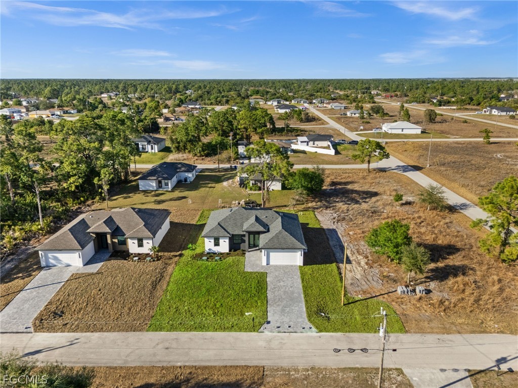 3 Bed SingleFamilyResidence for Sale in Lehigh Acres, photo 38