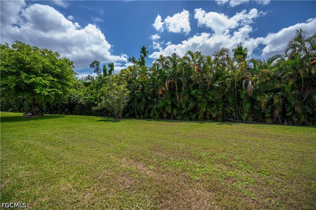 3 Bed SingleFamilyResidence for Sale in Fort Myers, photo 38