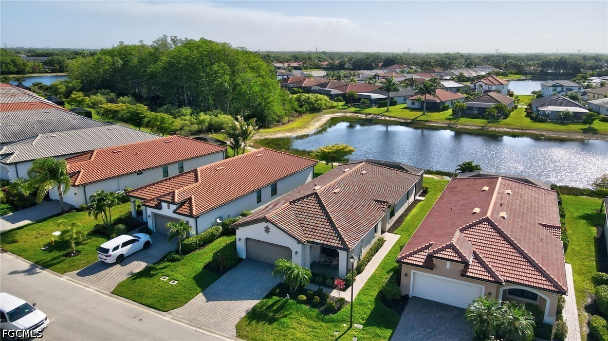 2 Bed Waterfront Home for Sale in Fort Myers, photo 38