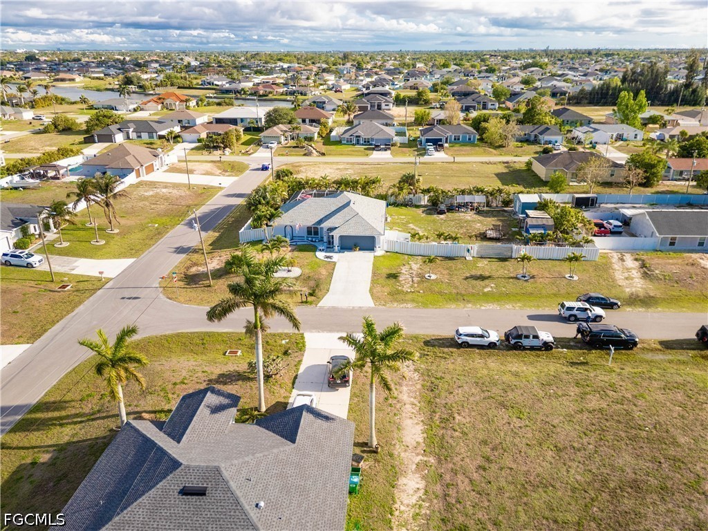 3 Bed Pool Home for Sale in Cape Coral, photo 38
