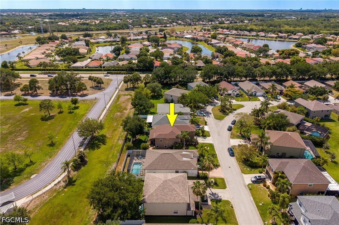 4 Bed SingleFamilyResidence for Sale in Cypress Cay, FL — photo 38