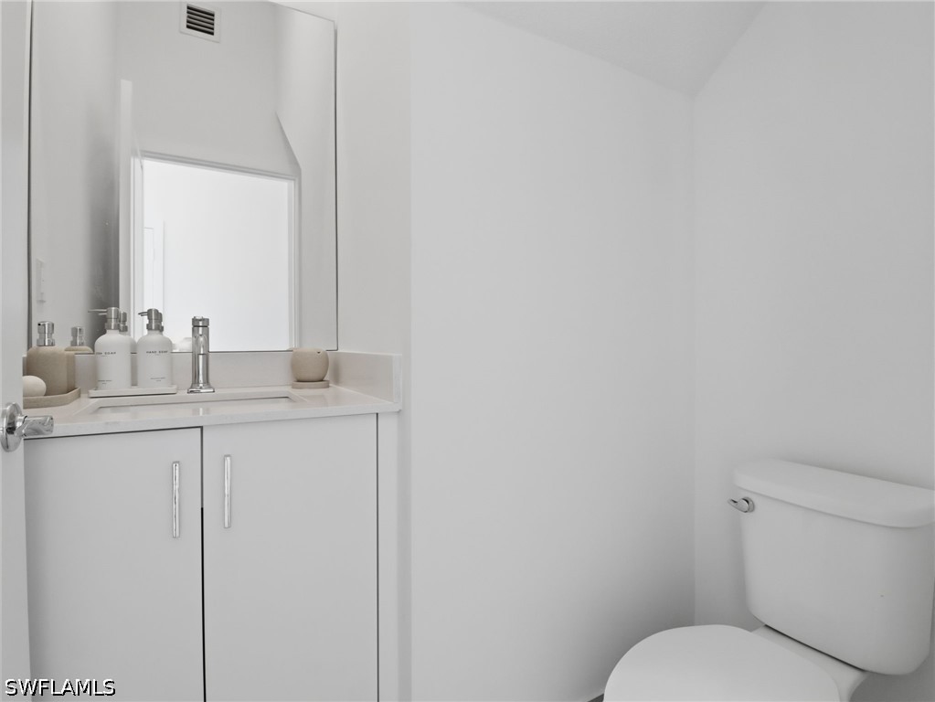 3 Bed SingleFamilyResidence for Sale in Silverwood, FL — photo 38