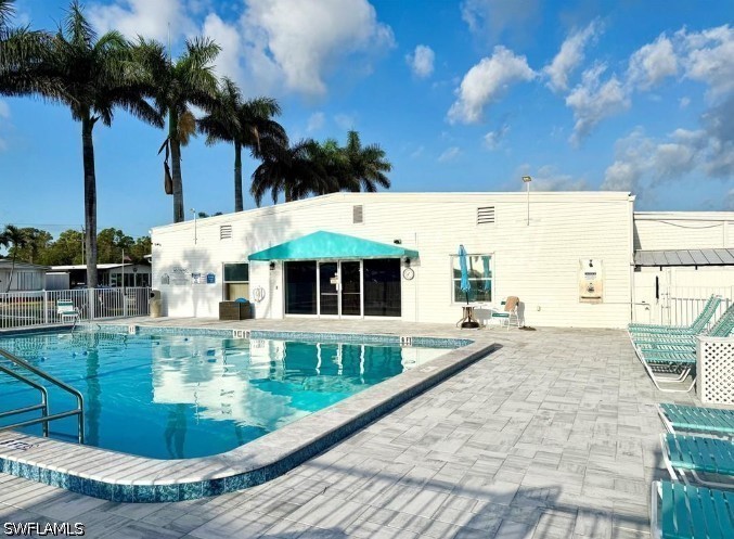 2 Bed ManufacturedHome for Sale in Naples, FL, $119,000 — photo 38
