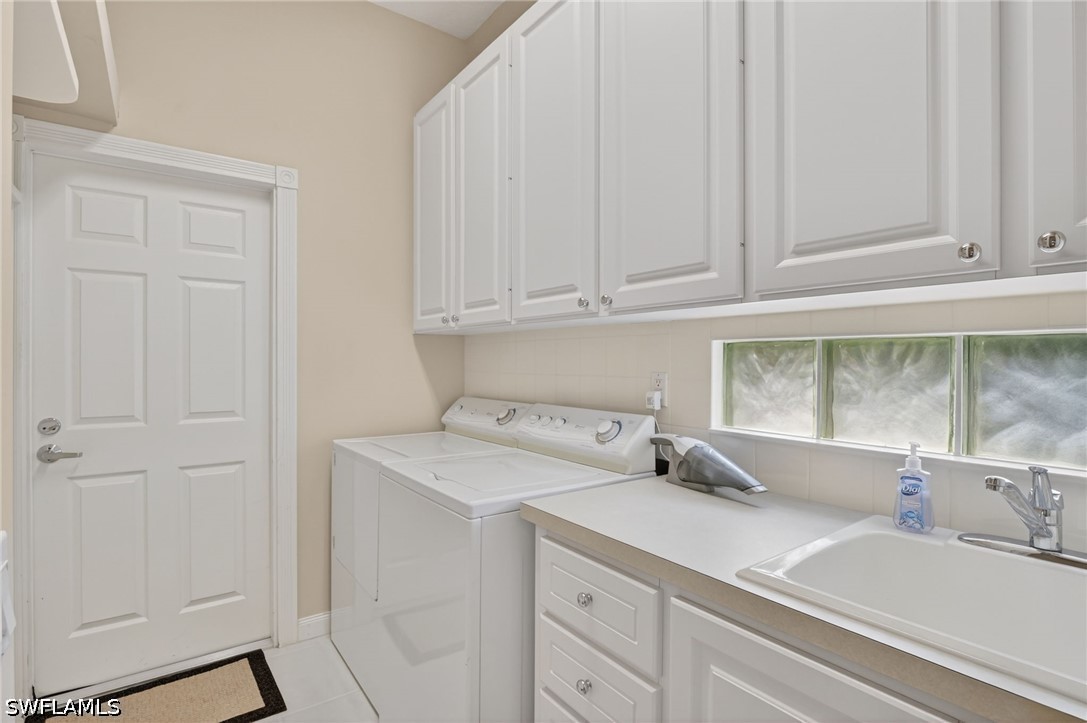 3 Bed Pool Home for Sale in Island Walk, photo 38