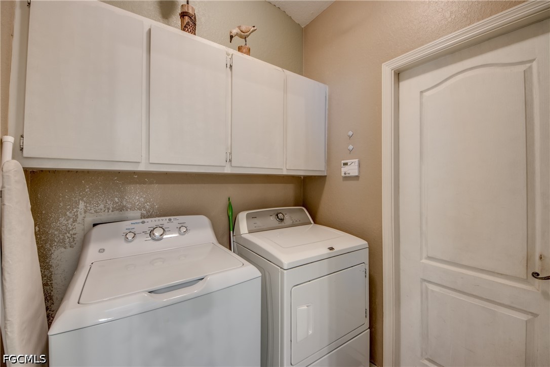 3 Bed SingleFamilyResidence for Sale in Cape Coral, photo 38