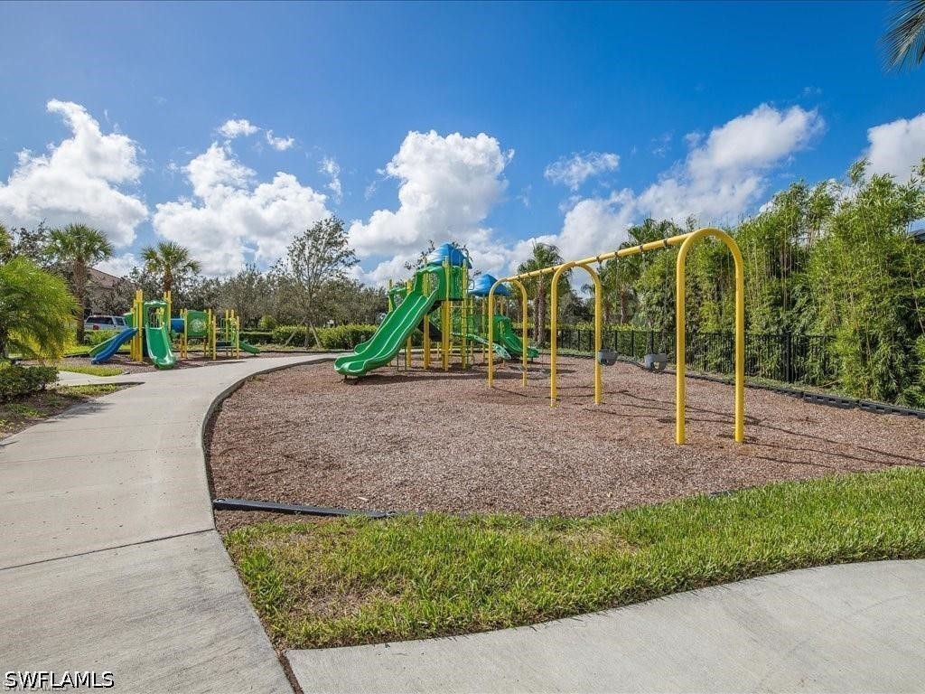 3 Bed Pool Home for Sale in Naples, photo 38