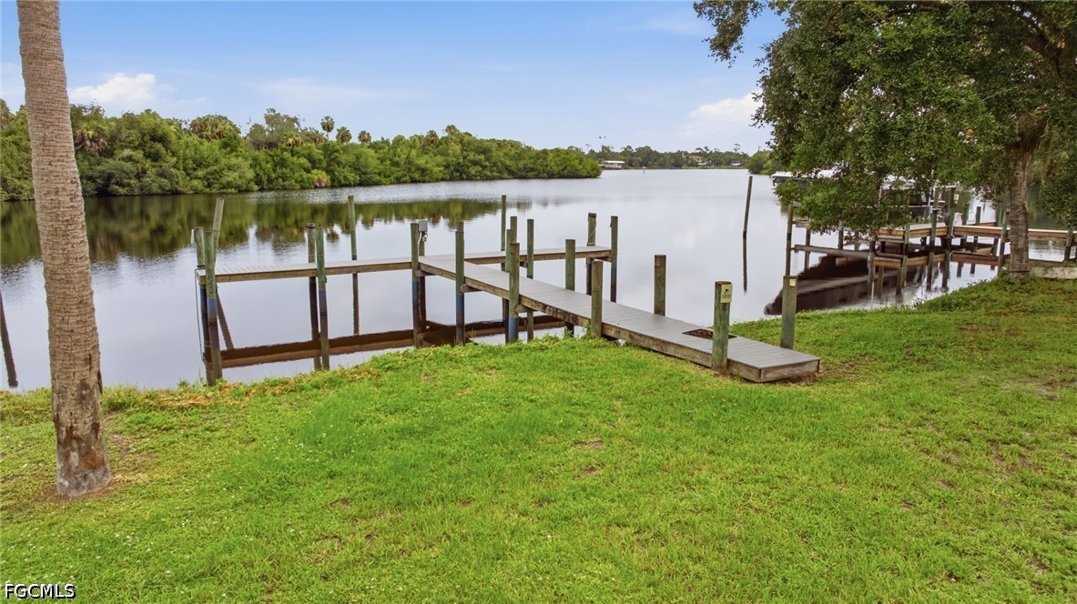 5 Bed Pool Home for Sale in Fort Myers, photo 38