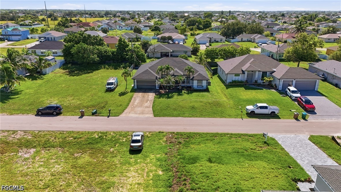 4 Bed SingleFamilyResidence for Sale in Cape Coral, photo 38
