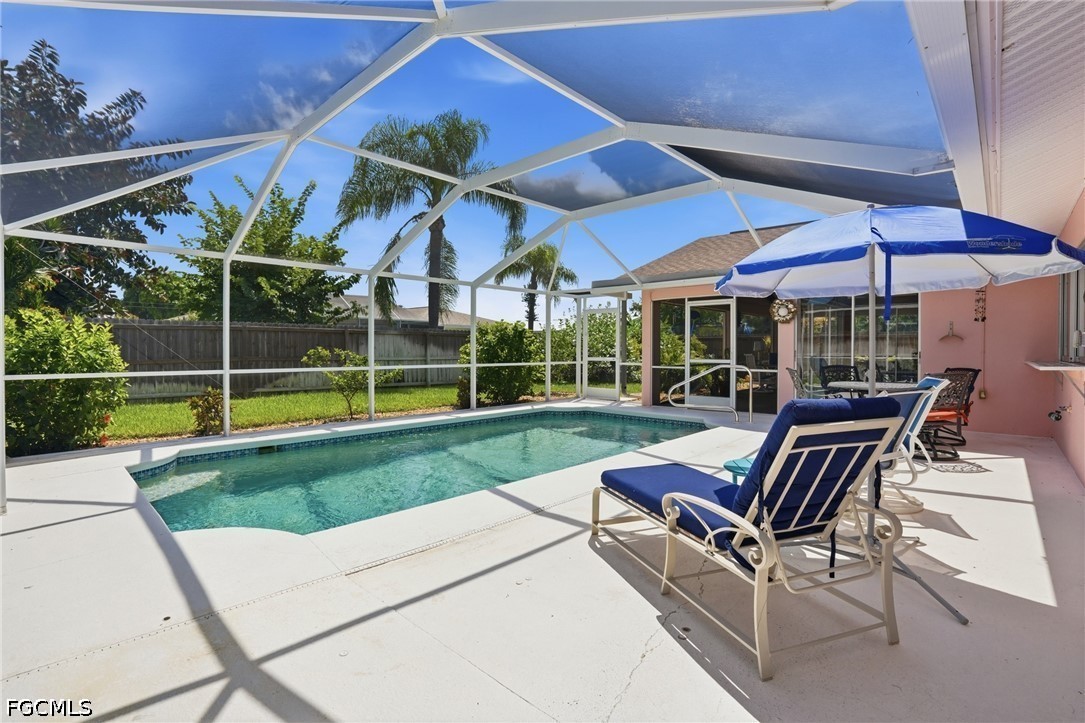 3 Bed Pool Home for Sale in Cape Coral, photo 38