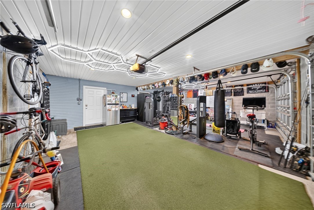 3 Bed SingleFamilyResidence for Sale in Logan Woods, FL — photo 38