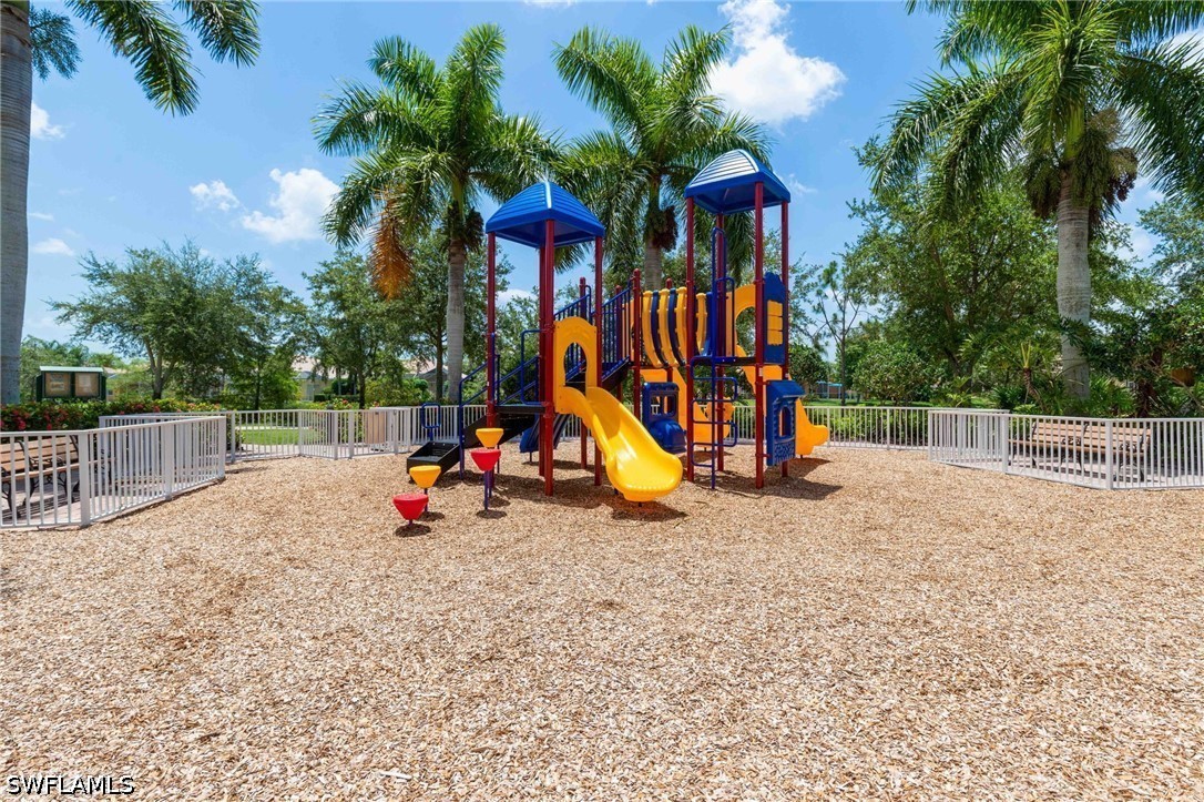 2 Bed Duplex for Sale in Bonita Springs, FL, $415,000 — photo 38