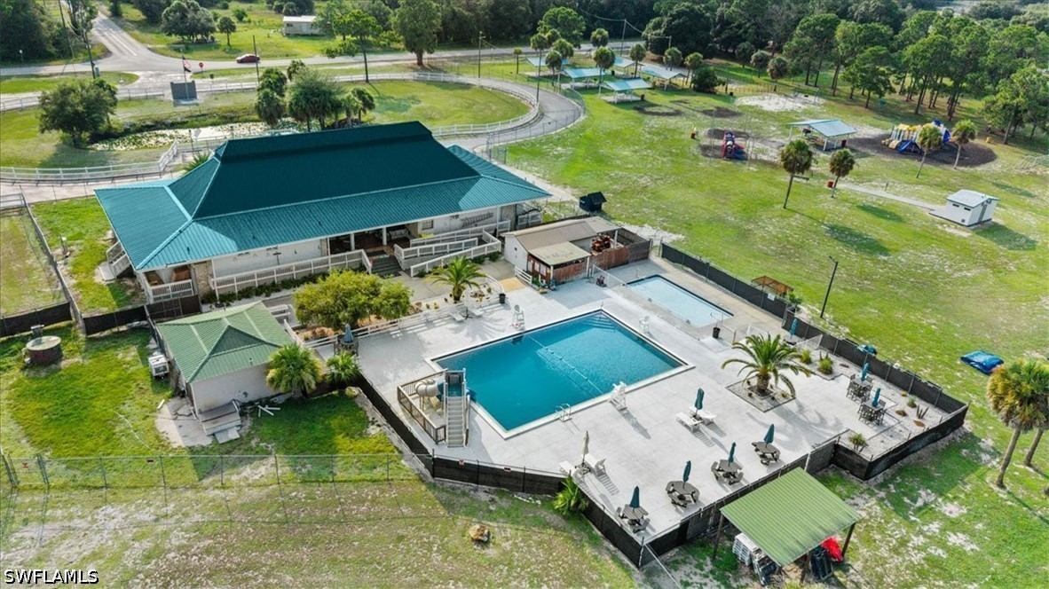 2 Bed SingleFamilyResidence for Sale in Clewiston, FL — photo 38