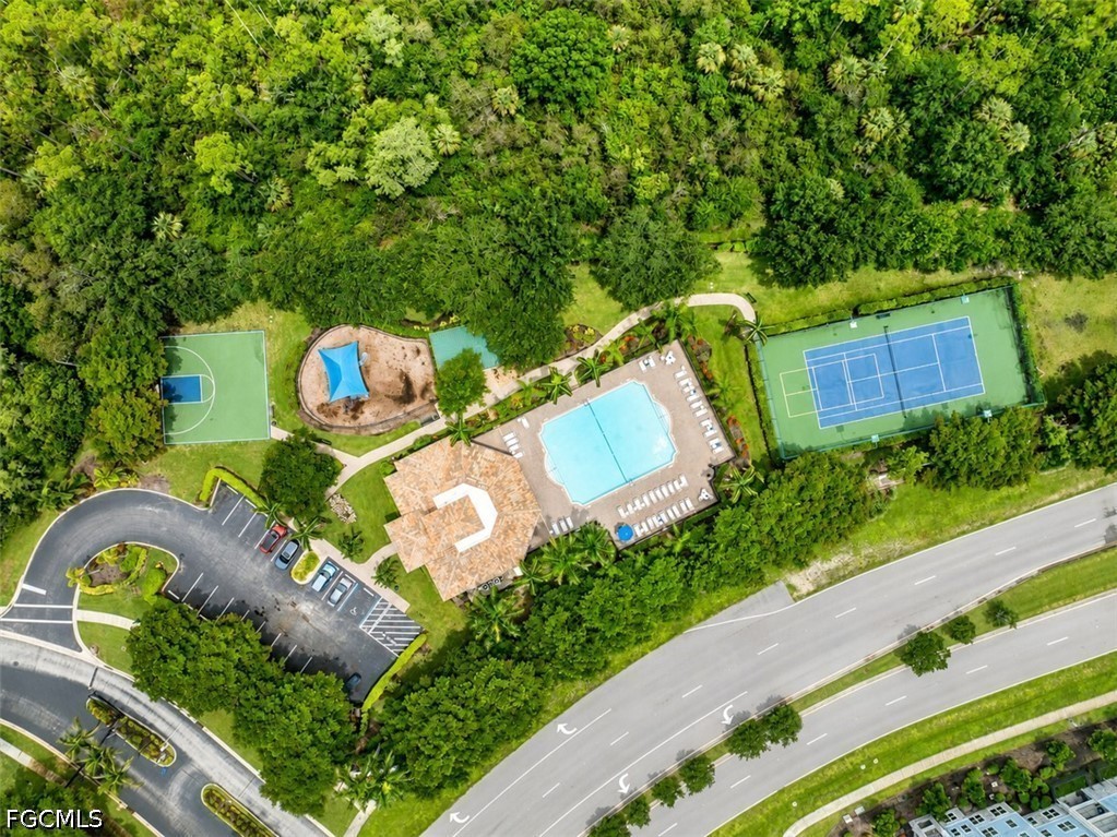 4 Bed Townhouse for Sale in Colonnade At Forum, FL, $289,900 — photo 38