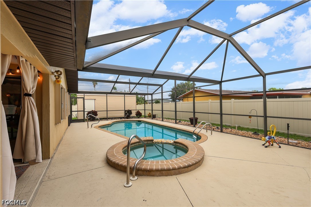3 Bed Pool Home for Sale in Cape Coral, photo 38
