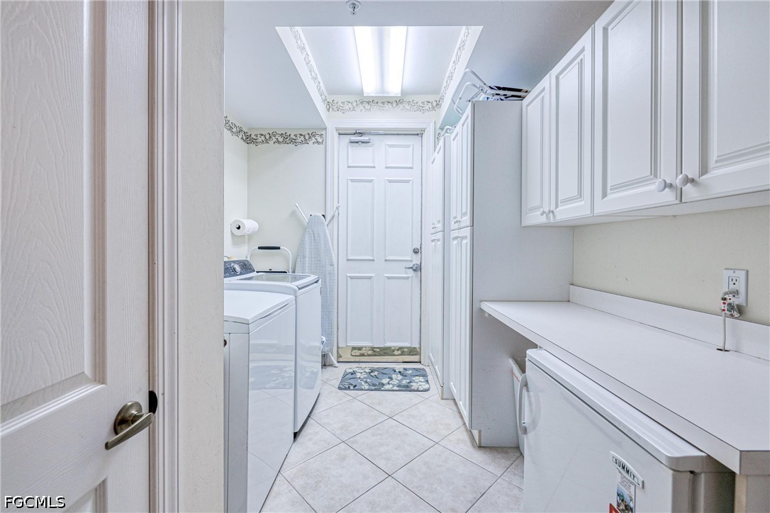 3 Bed Waterfront Home for Sale in Fort Myers, photo 38